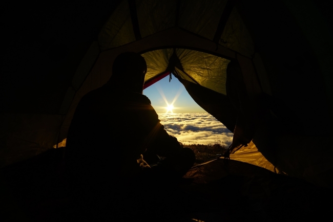 Bulut denizini ölümsüzleştirmek için Kaçkarlar'da nöbet tutuyorlar